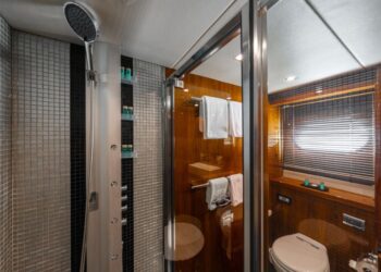 Sunseeker 34M, ARAGO 110