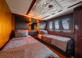 Sunseeker 34M, ARAGO 112