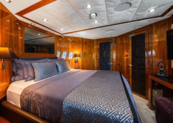 Sunseeker 34M, ARAGO 118