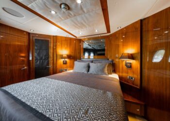 Sunseeker 34M, ARAGO 120