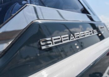 Supermarine Spearfish 32, KAOS 10