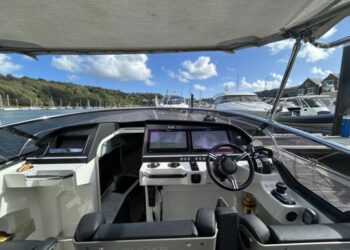 Supermarine Spearfish 32, KAOS 11