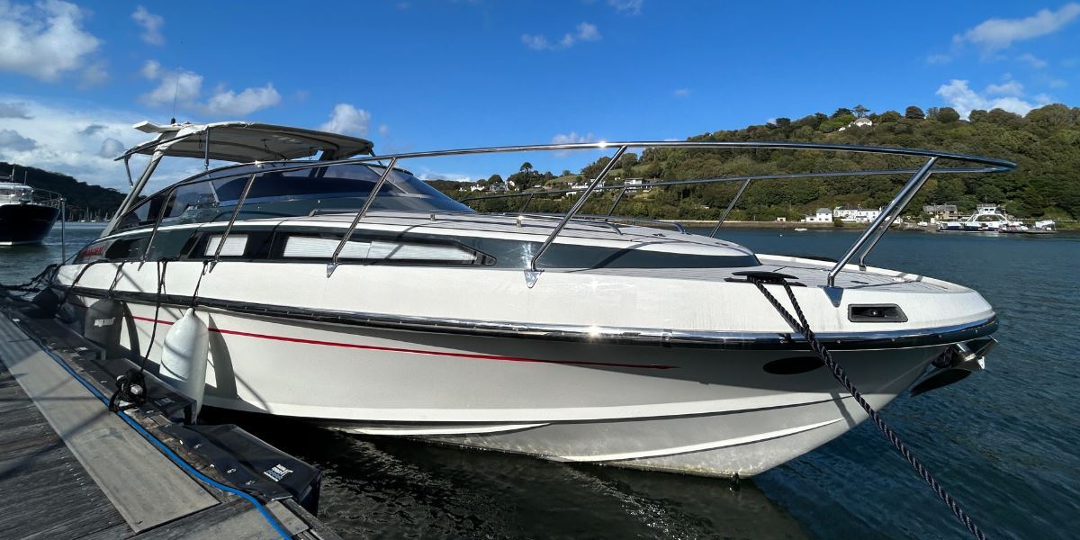 Supermarine Spearfish 32, KAOS 1 Main