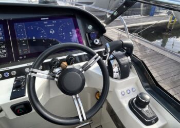Supermarine Spearfish 32, KAOS 13