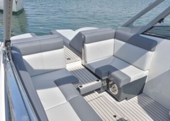 Supermarine Spearfish 32, KAOS 31