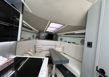 Supermarine Spearfish 32, KAOS 39