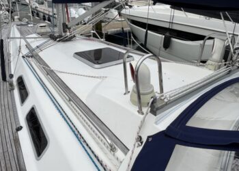 Sweden Yachts 42, RHAPSODY 11