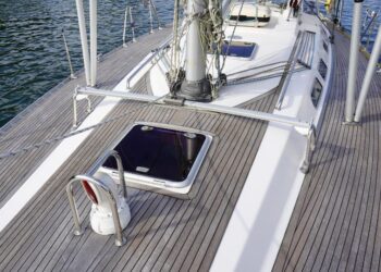 Sweden Yachts 45, LEONA 16