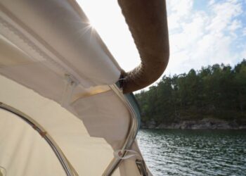 Sweden Yachts 45, LEONA 31
