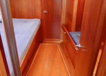 Sweden Yachts 45, LEONA 39