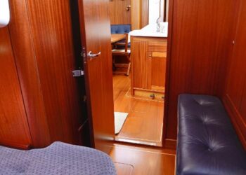 Sweden Yachts 45, LEONA 64