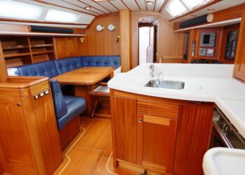 Sweden Yachts 45, LEONA 73
