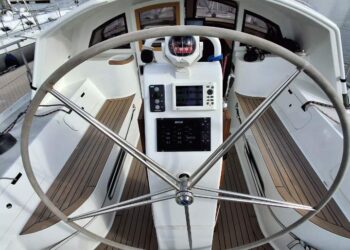 Boréal 52, BRAVO 28