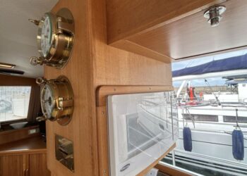 Grand Banks 42 Motor Yacht, LAZAWAY 102