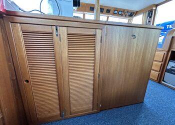 Grand Banks 42 Motor Yacht, LAZAWAY 110