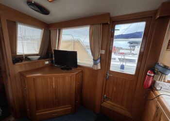 Grand Banks 42 Motor Yacht, LAZAWAY 124