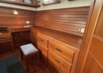 Grand Banks 42 Motor Yacht, LAZAWAY 136