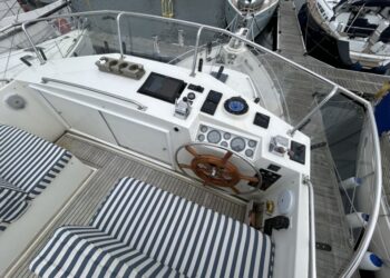 Grand Banks 42 Motor Yacht, LAZAWAY 23