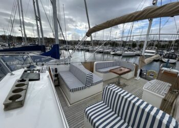 Grand Banks 42 Motor Yacht, LAZAWAY 34