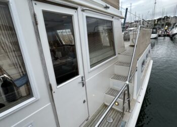 Grand Banks 42 Motor Yacht, LAZAWAY 43