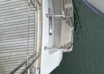 Grand Banks 42 Motor Yacht, LAZAWAY 54