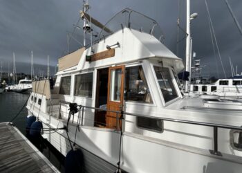 Grand Banks 42 Motor Yacht, LAZAWAY 61