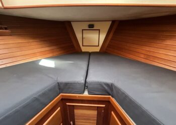 Grand Banks 42 Motor Yacht, LAZAWAY 65