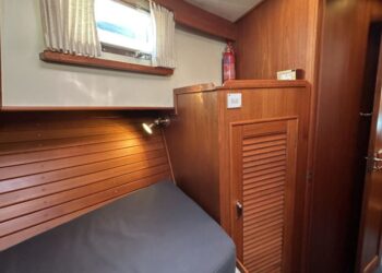 Grand Banks 42 Motor Yacht, LAZAWAY 67