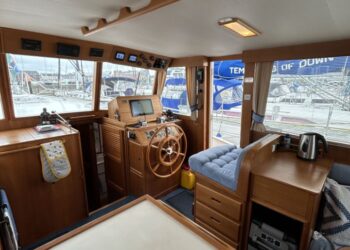 Grand Banks 42 Motor Yacht, LAZAWAY 80