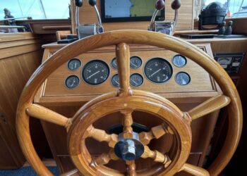Grand Banks 42 Motor Yacht, LAZAWAY 83