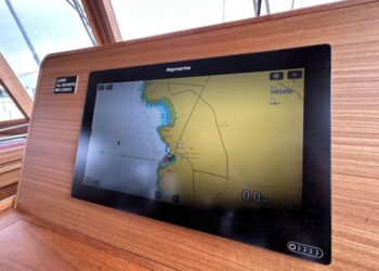 Grand Banks 42 Motor Yacht, LAZAWAY 86