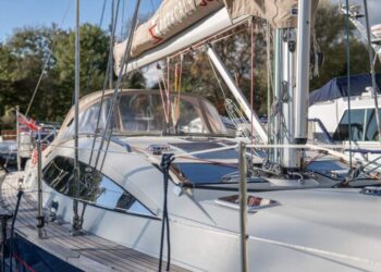 Southerly 38, MOONDANCER 13