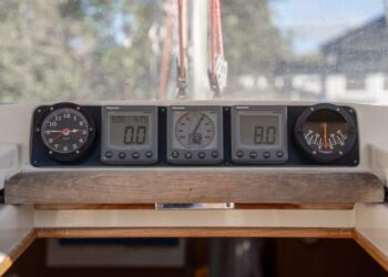 Southerly 38, MOONDANCER 36