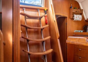 Southerly 38, MOONDANCER 49