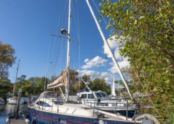 Southerly 38, MOONDANCER 5