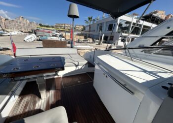 Windy 39 Camira, VOLANTE OF ADRIANO 14