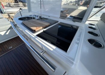 Windy 39 Camira, VOLANTE OF ADRIANO 18