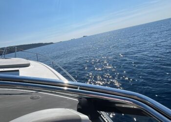 Windy 39 Camira, VOLANTE OF ADRIANO 28