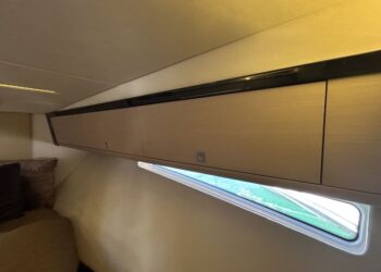 Windy 39 Camira, VOLANTE OF ADRIANO 39