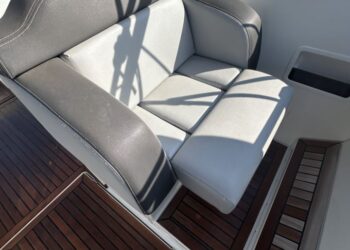 Windy 39 Camira, VOLANTE OF ADRIANO 8