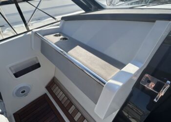 Windy 39 Camira, VOLANTE OF ADRIANO 9