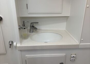 Hallberg-Rassy 48 MkII, ELK 40