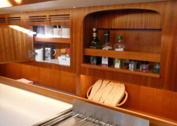 Hallberg-Rassy 48 MkII, ELK 64