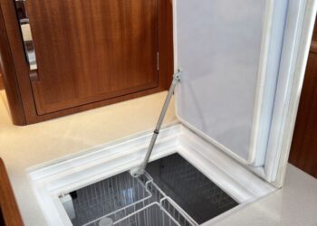 Hallberg-Rassy 48 MkII, ELK 69