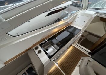 Nimbus W9 T-Top, MARIANA 19