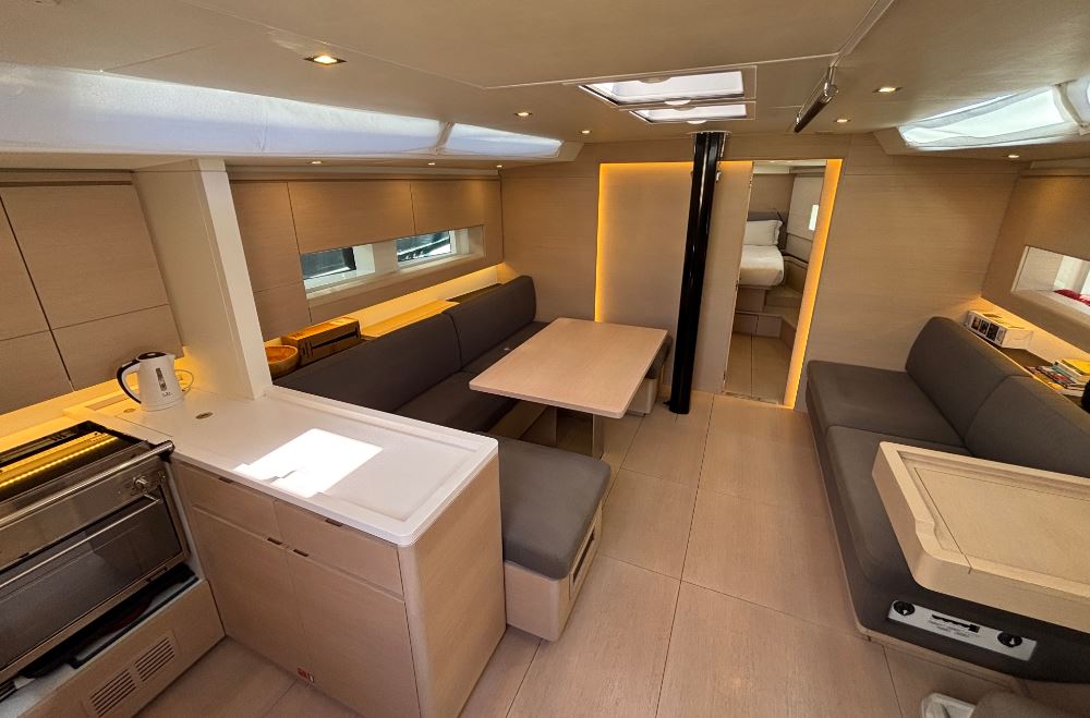 solaris-50-indigo-perfectly-maintained-and-adventure-ready-3