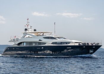 Sunseeker 34 Metre Yacht,  ARAGO – effortless performance, timeless luxury