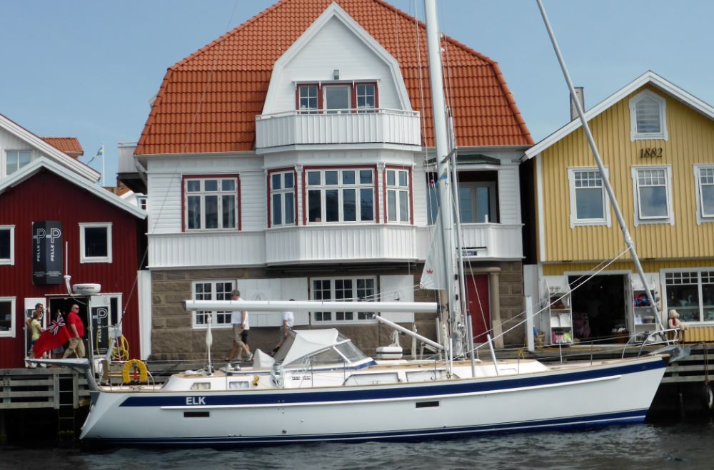 hallberg-rassy-48-mkii-elk-is-ready-for-her-next-chapter-1-main