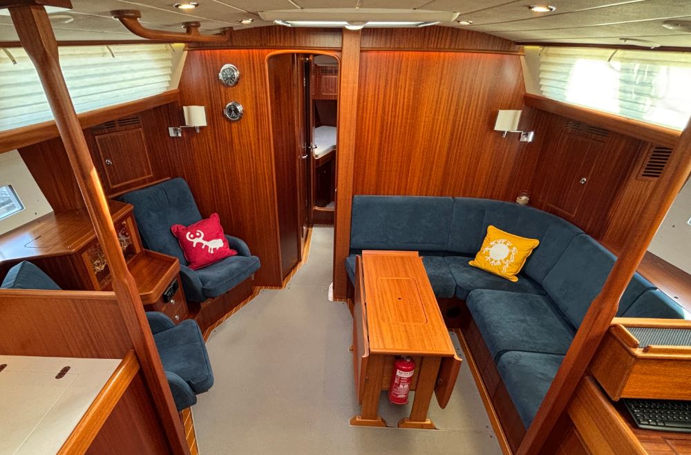 hallberg-rassy-48-mkii-elk-is-ready-for-her-next-chapter-4