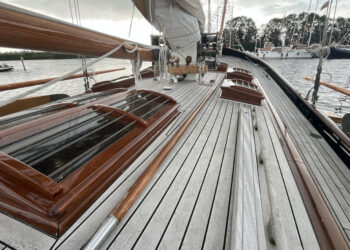 Lemsteraak Roefaak Hoek Design, WOELWATER 12